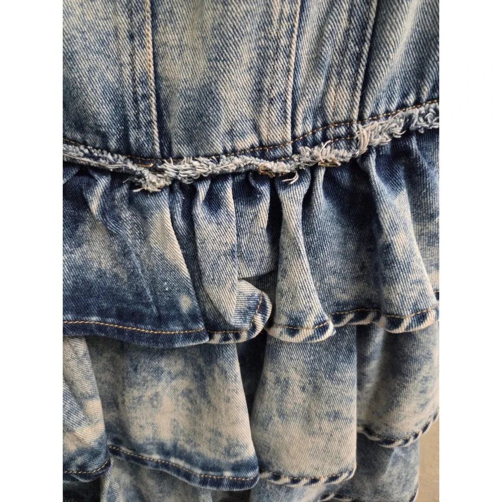 D182. Acid‎ Wash Tiered Denim Strapless Smocked Dress